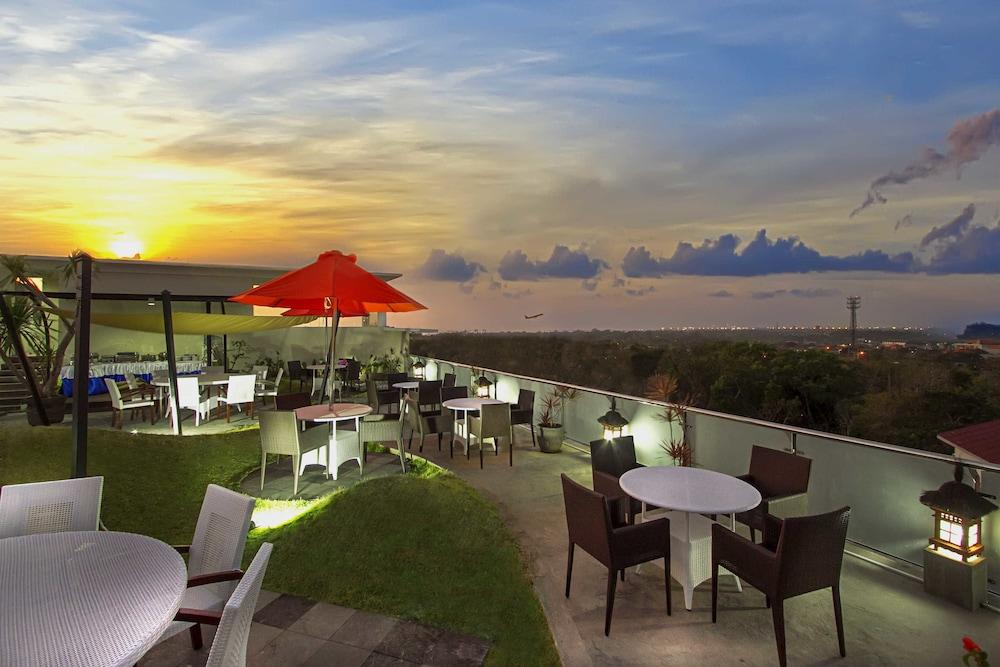 Parkside Denbukit Residence & Suite Jimbaran מראה חיצוני תמונה